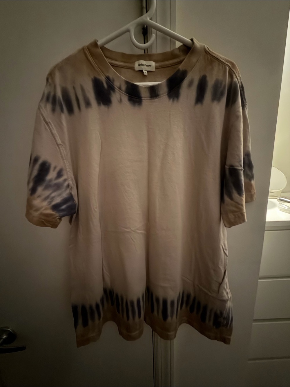 Tie-Dye Crewneck T-Shirt in Beige and Blue